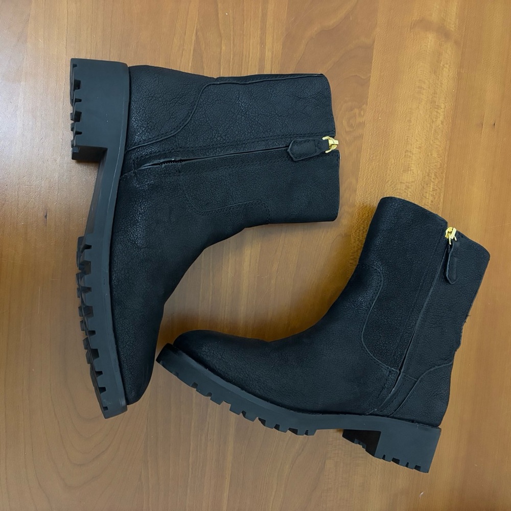 Tory Burch Oakridge Boots Black Pebbled Leather Ankle Booties 6 - Picture 6 of 9